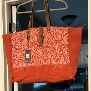 MYRA Summarize Weekender Bag - Red